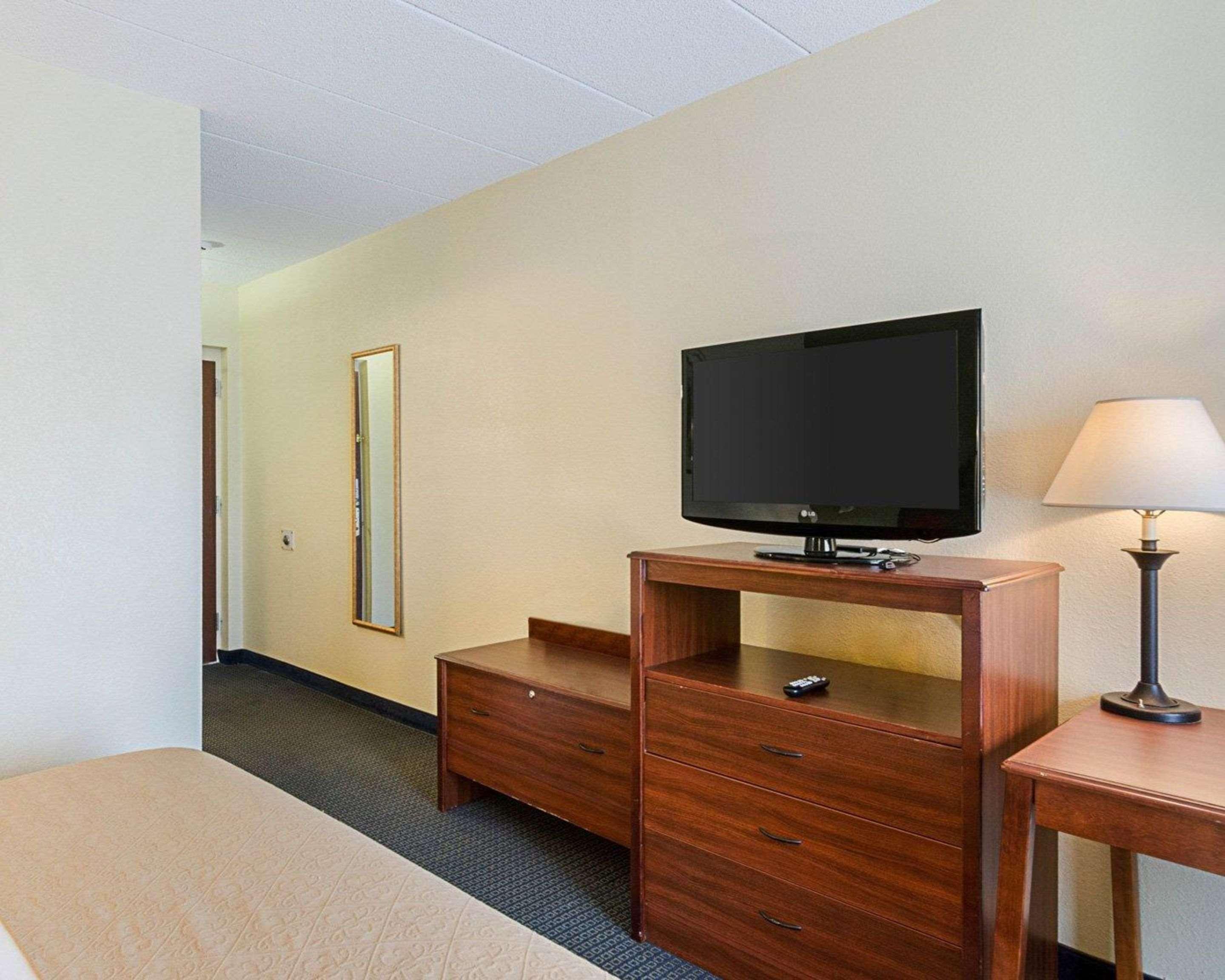 Quality Inn & Suites Worcester Zewnętrze zdjęcie
