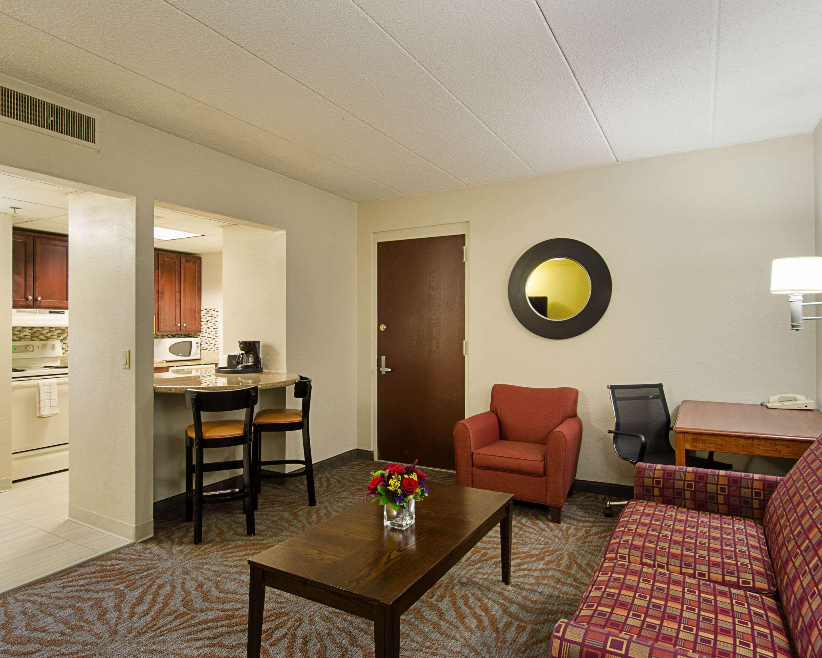 Quality Inn & Suites Worcester Zewnętrze zdjęcie