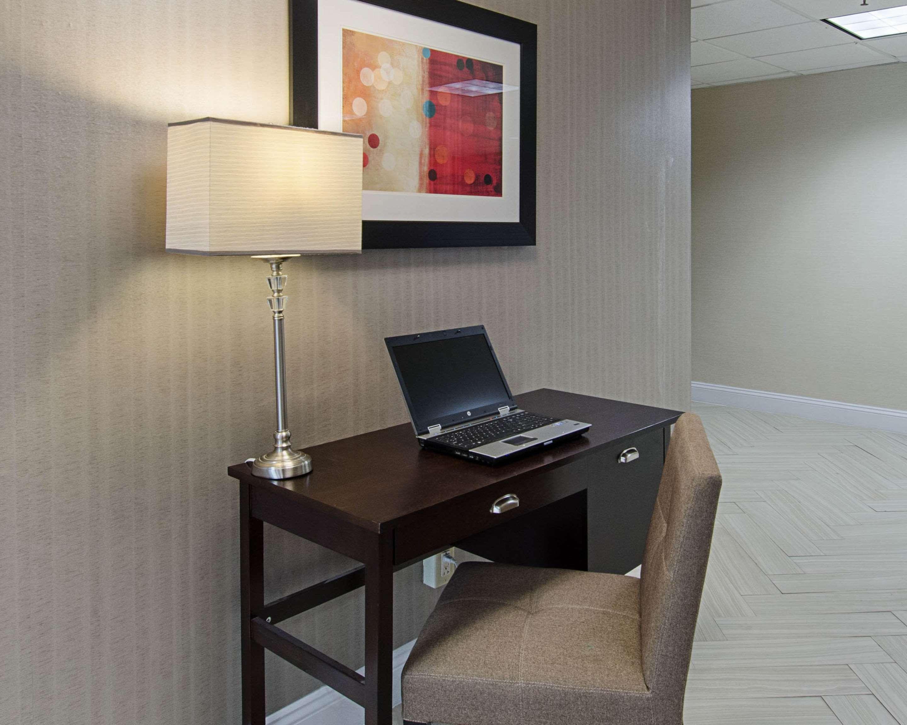 Quality Inn & Suites Worcester Zewnętrze zdjęcie
