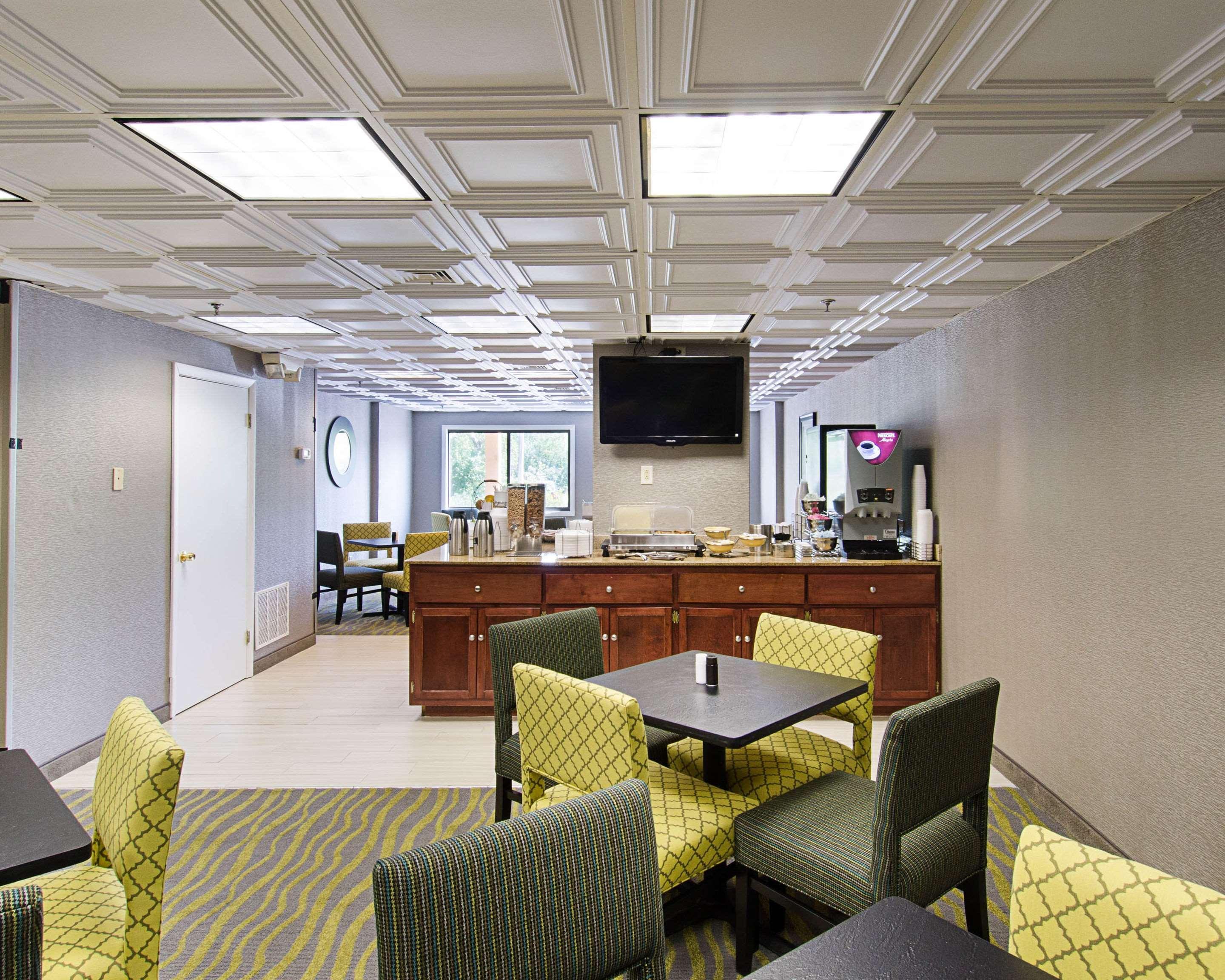 Quality Inn & Suites Worcester Zewnętrze zdjęcie