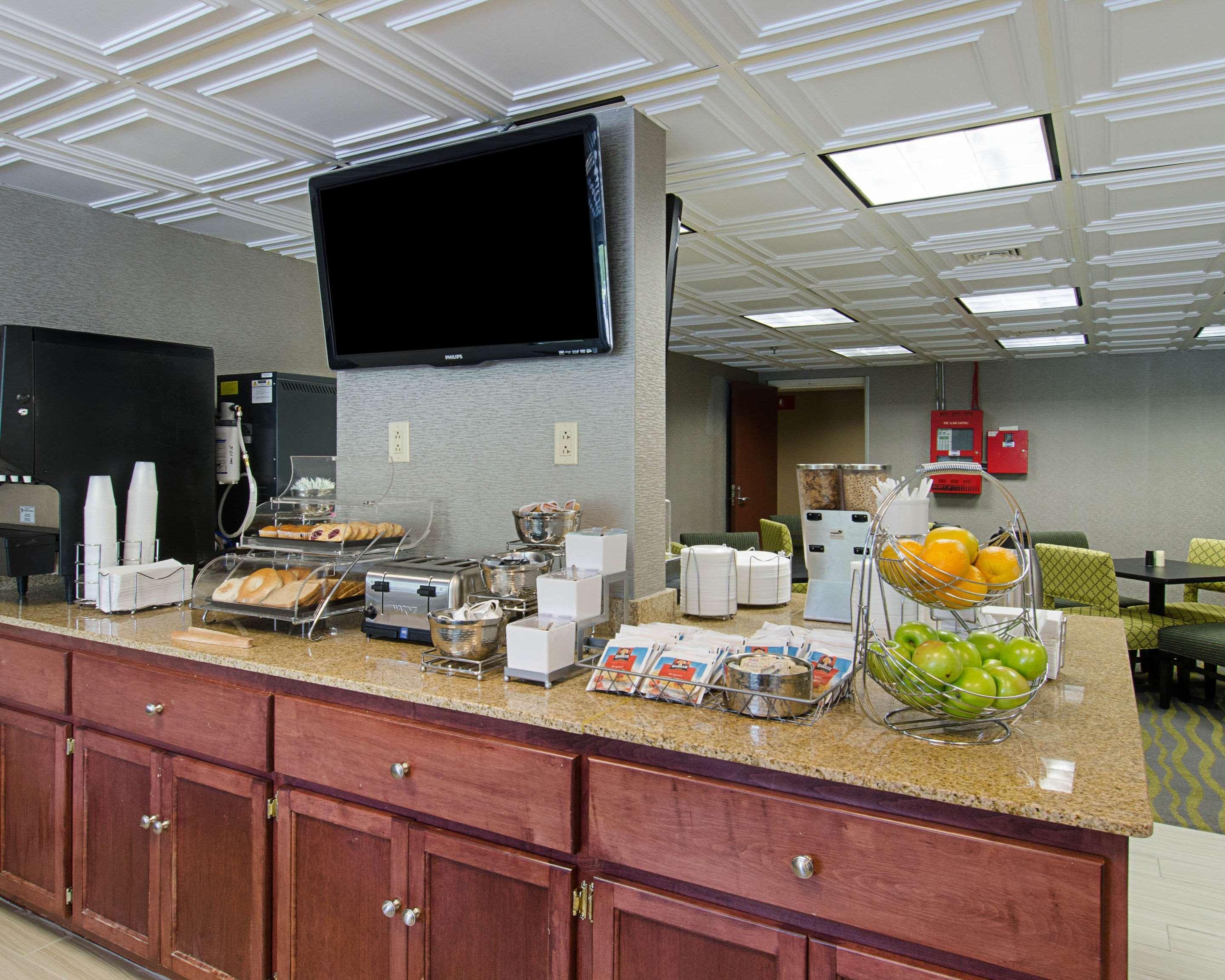 Quality Inn & Suites Worcester Zewnętrze zdjęcie