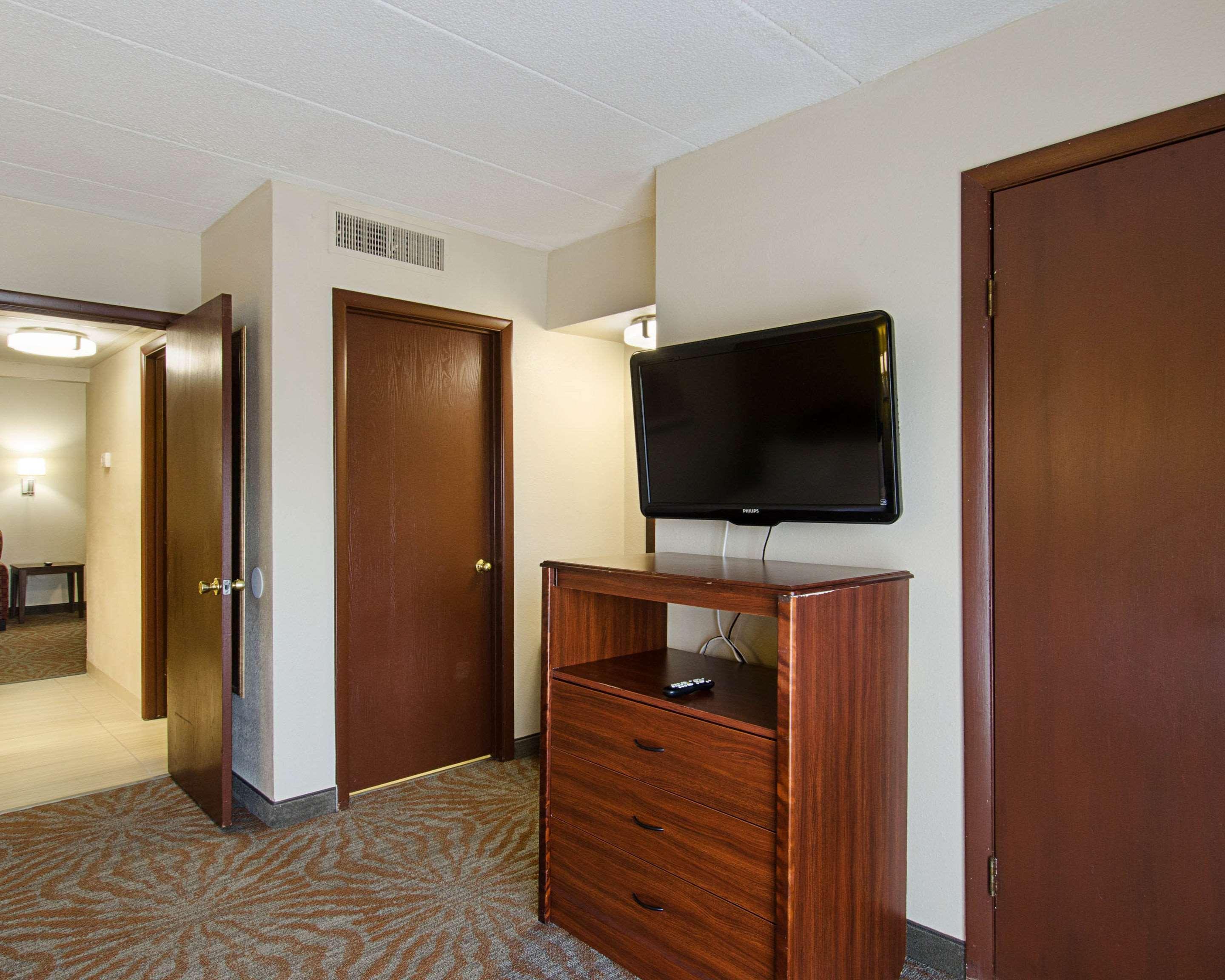 Quality Inn & Suites Worcester Zewnętrze zdjęcie