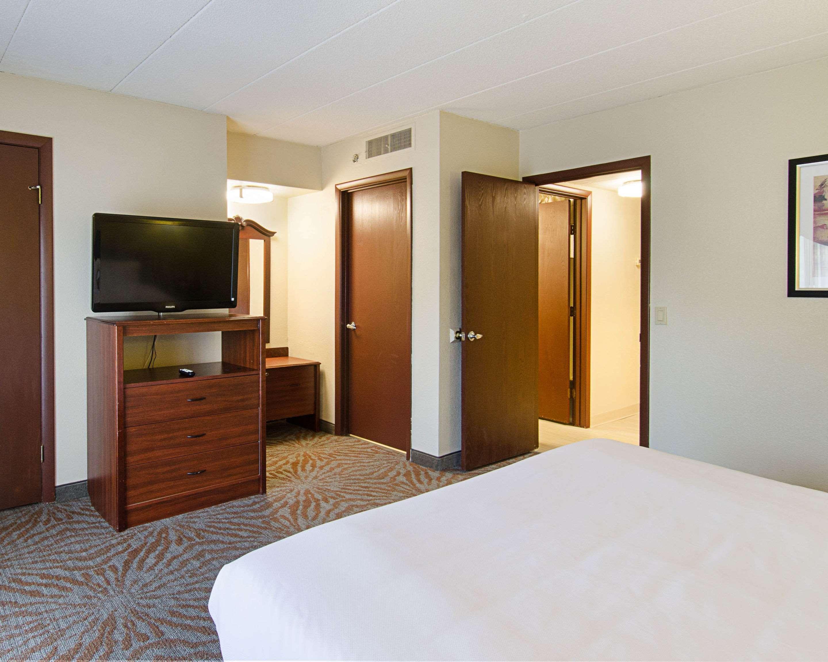 Quality Inn & Suites Worcester Zewnętrze zdjęcie
