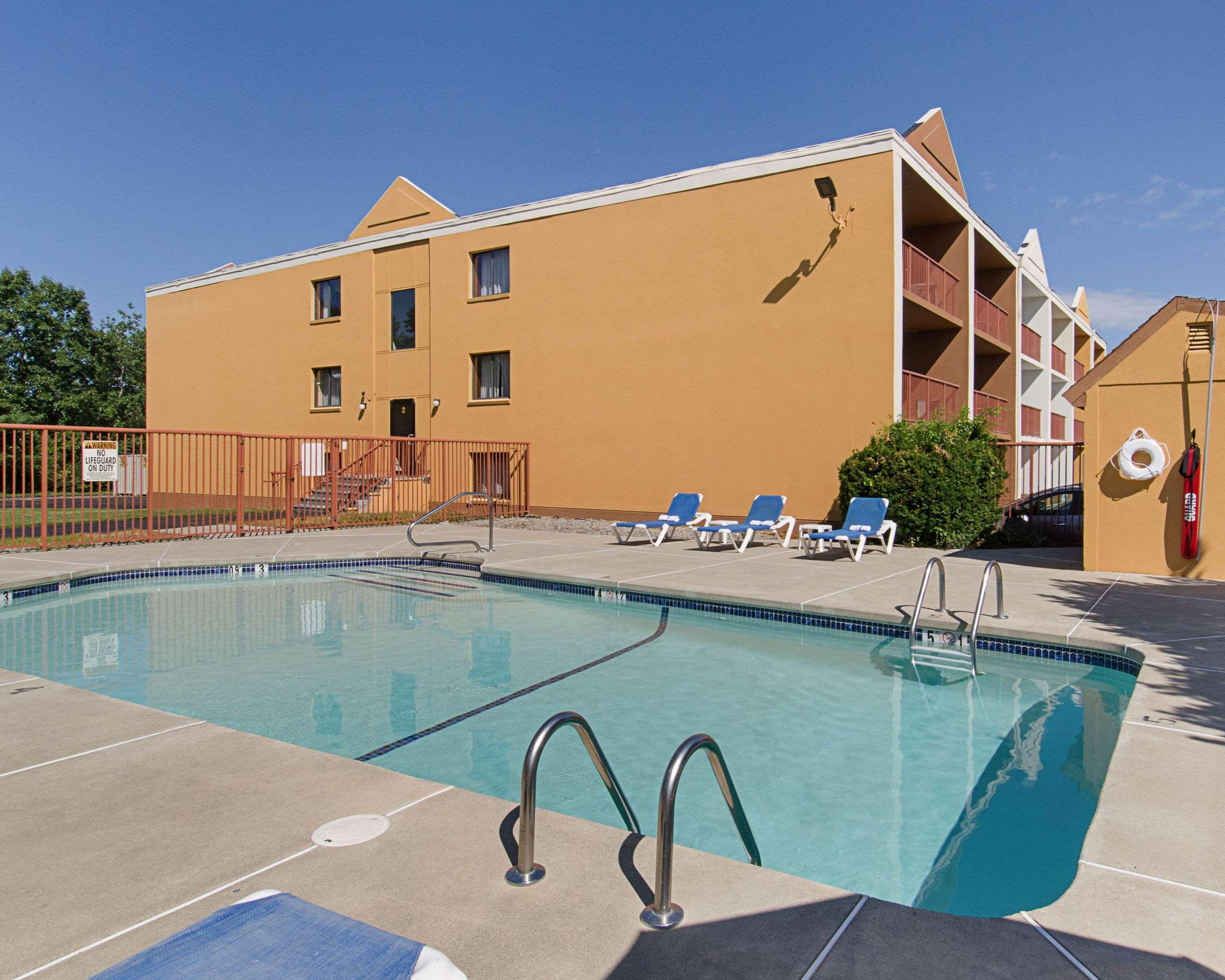 Quality Inn & Suites Worcester Zewnętrze zdjęcie
