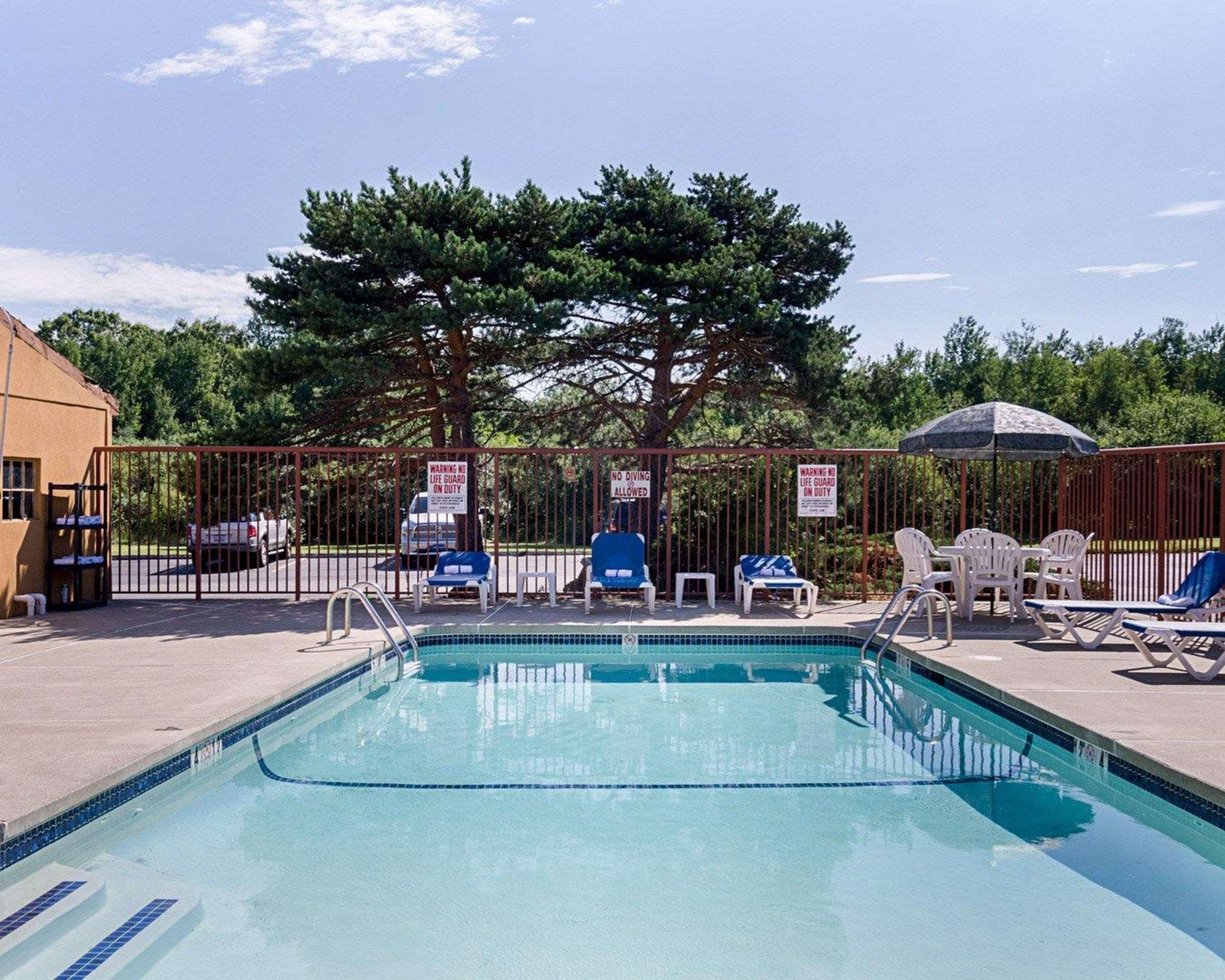 Quality Inn & Suites Worcester Zewnętrze zdjęcie